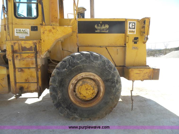 image for item L5466 1986 Caterpillar 966D wheel loader