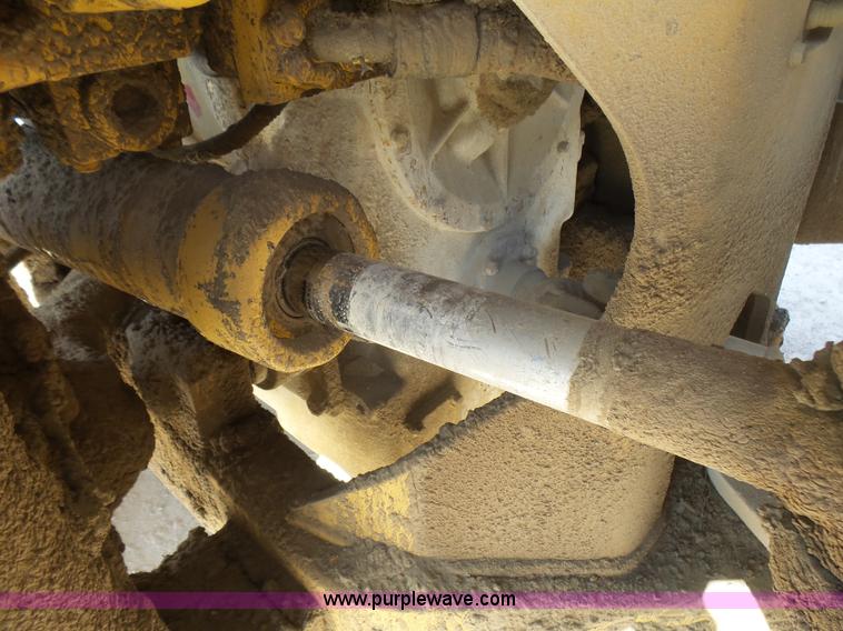 image for item L5466 1986 Caterpillar 966D wheel loader