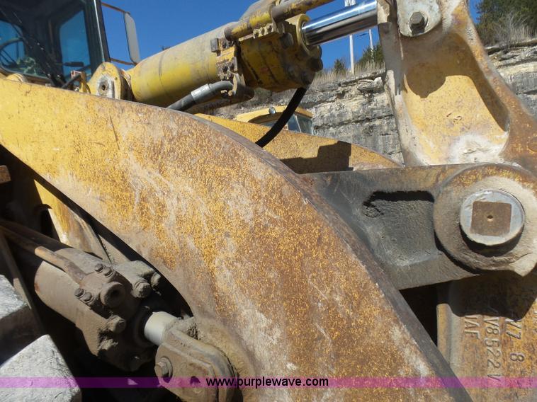 image for item L5466 1986 Caterpillar 966D wheel loader