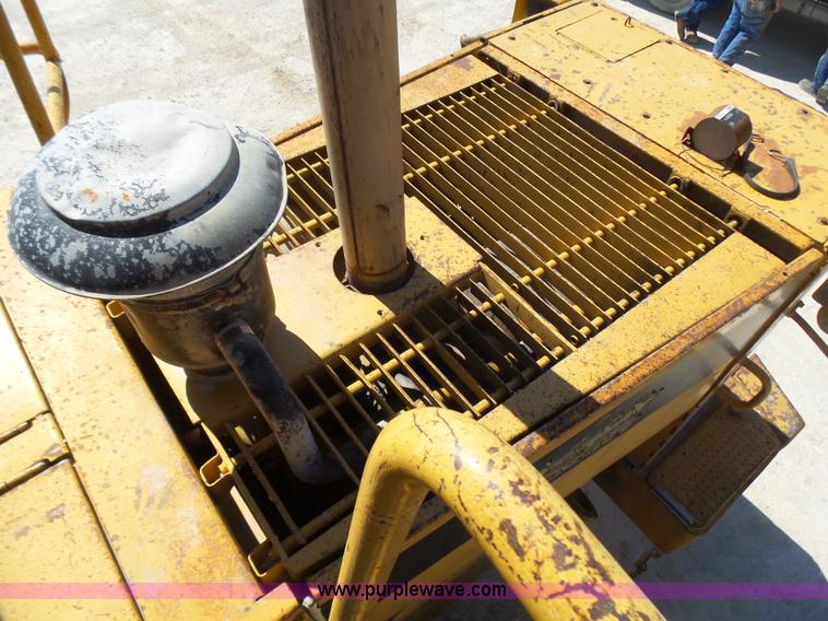 image for item L5466 1986 Caterpillar 966D wheel loader