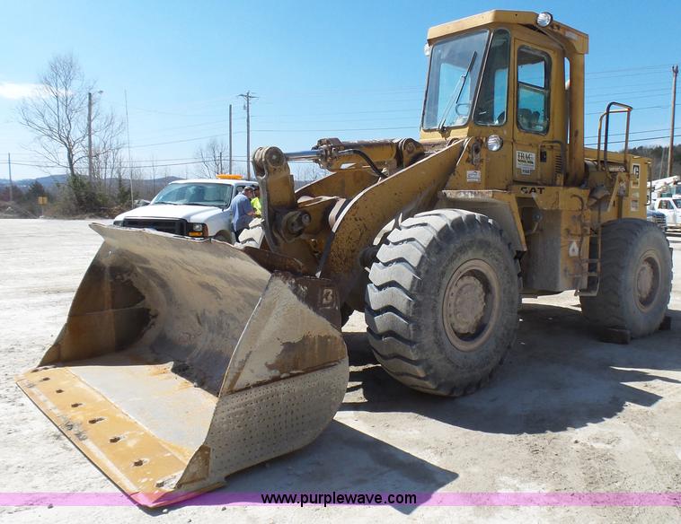 image for item L5467 1982 Caterpillar 950B wheel loader