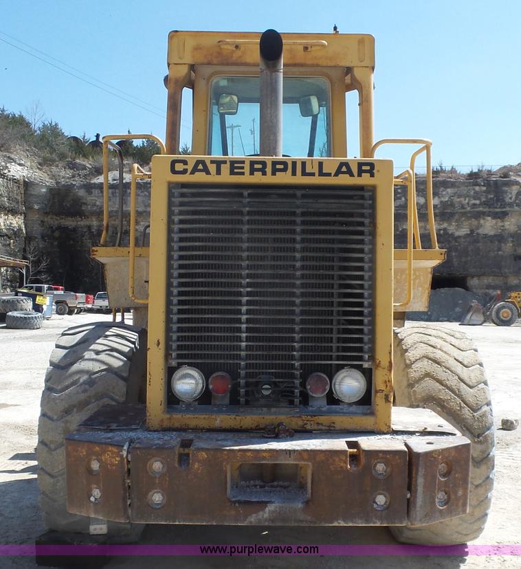 image for item L5467 1982 Caterpillar 950B wheel loader
