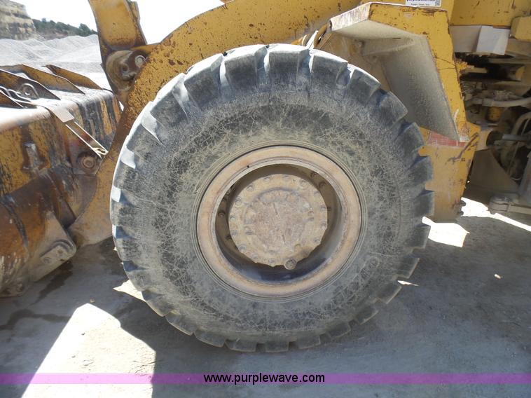 image for item L5467 1982 Caterpillar 950B wheel loader