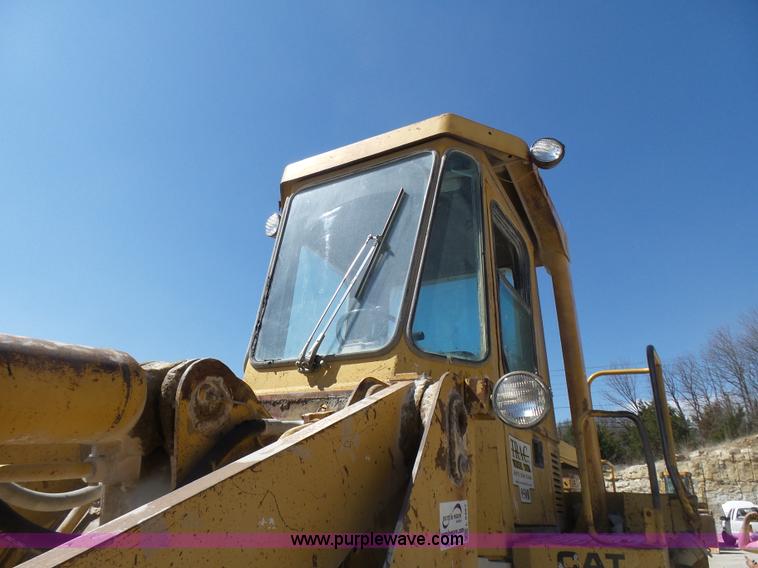 image for item L5467 1982 Caterpillar 950B wheel loader