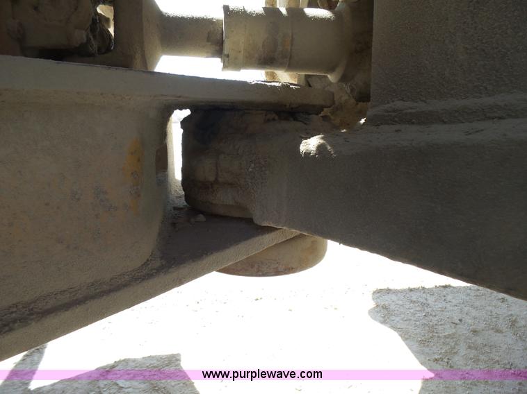 image for item L5467 1982 Caterpillar 950B wheel loader