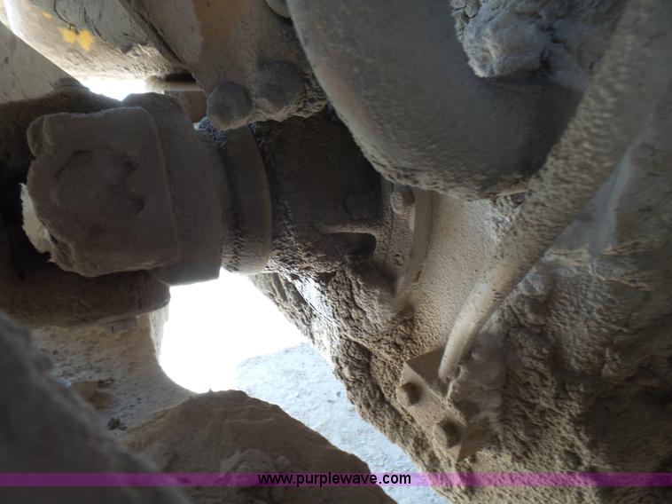 image for item L5467 1982 Caterpillar 950B wheel loader