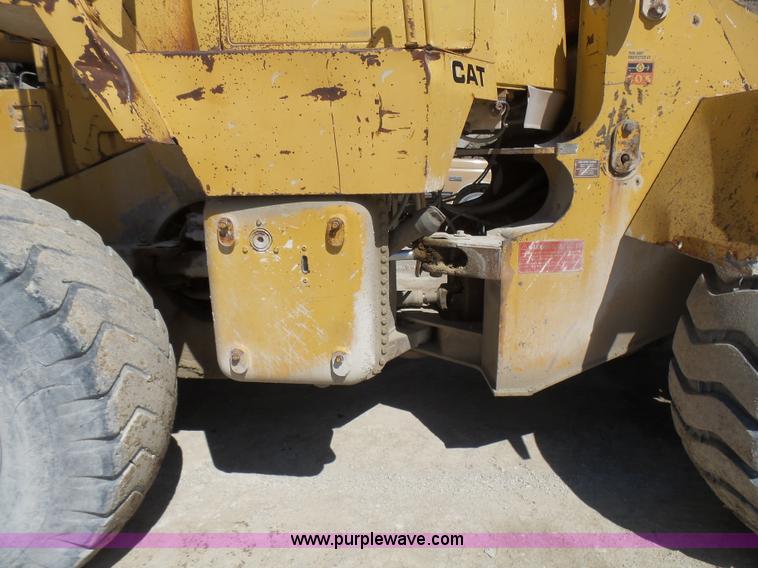 image for item L5467 1982 Caterpillar 950B wheel loader