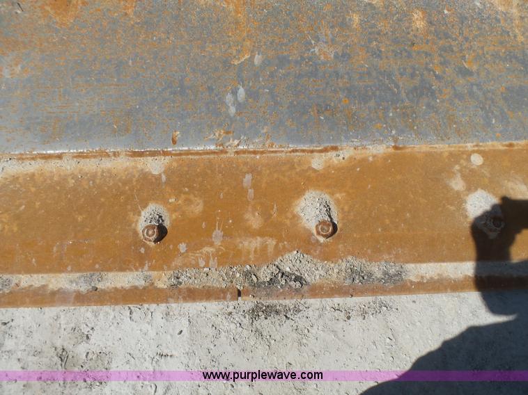 image for item L5467 1982 Caterpillar 950B wheel loader