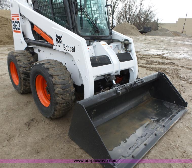 image for item L5593 2001 Bobcat 863 Turbo skid steer