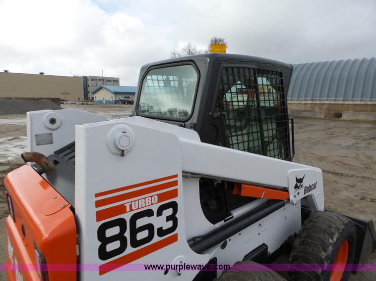 image for item L5593 2001 Bobcat 863 Turbo skid steer
