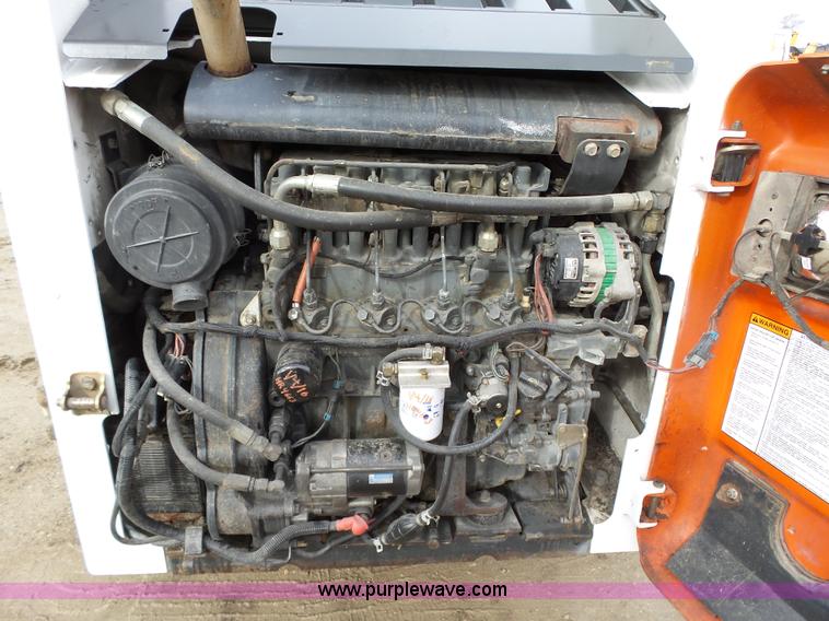 image for item L5593 2001 Bobcat 863 Turbo skid steer