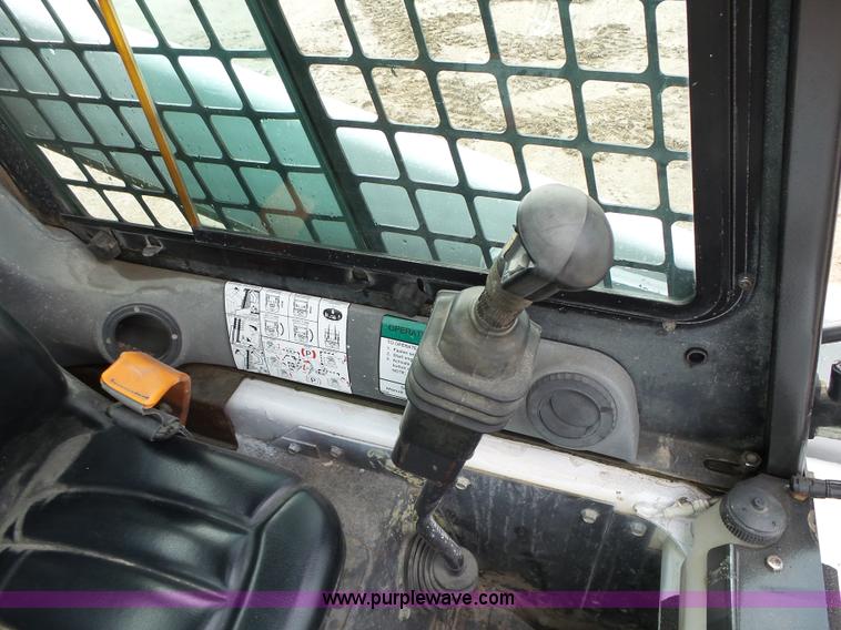 image for item L5593 2001 Bobcat 863 Turbo skid steer