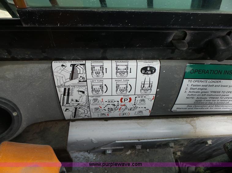 image for item L5593 2001 Bobcat 863 Turbo skid steer