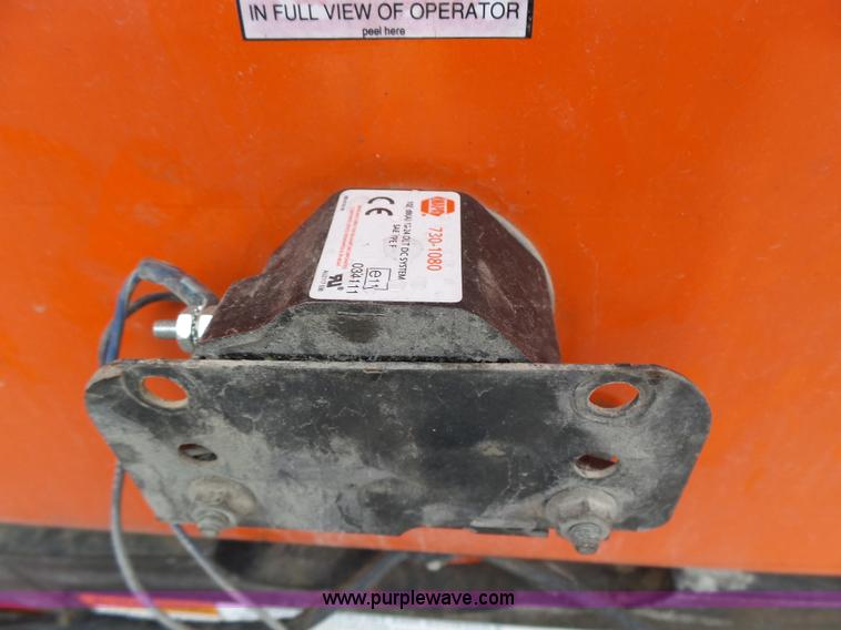 image for item L5594 2004 Bobcat S250 skid steer