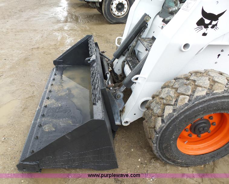 image for item L5595 2007 Bobcat S250 skid steer