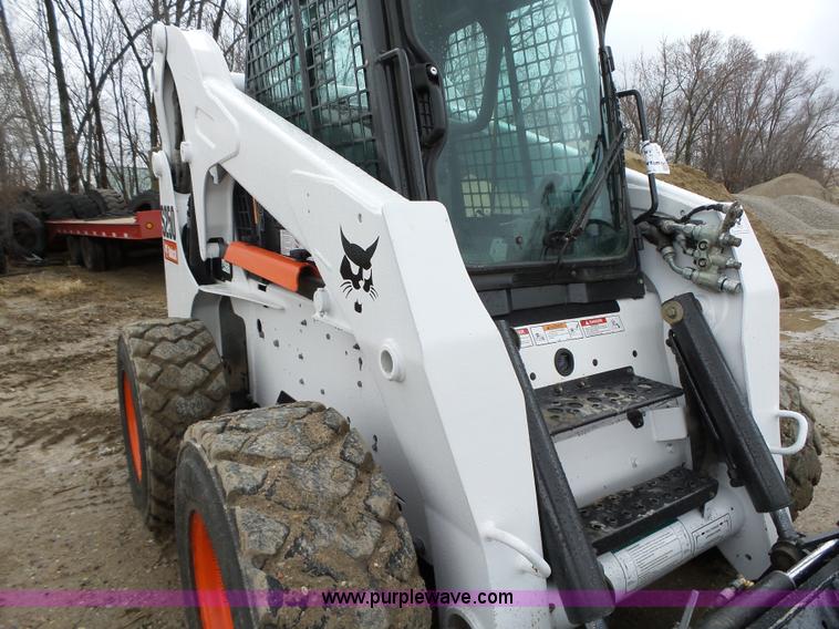 image for item L5595 2007 Bobcat S250 skid steer