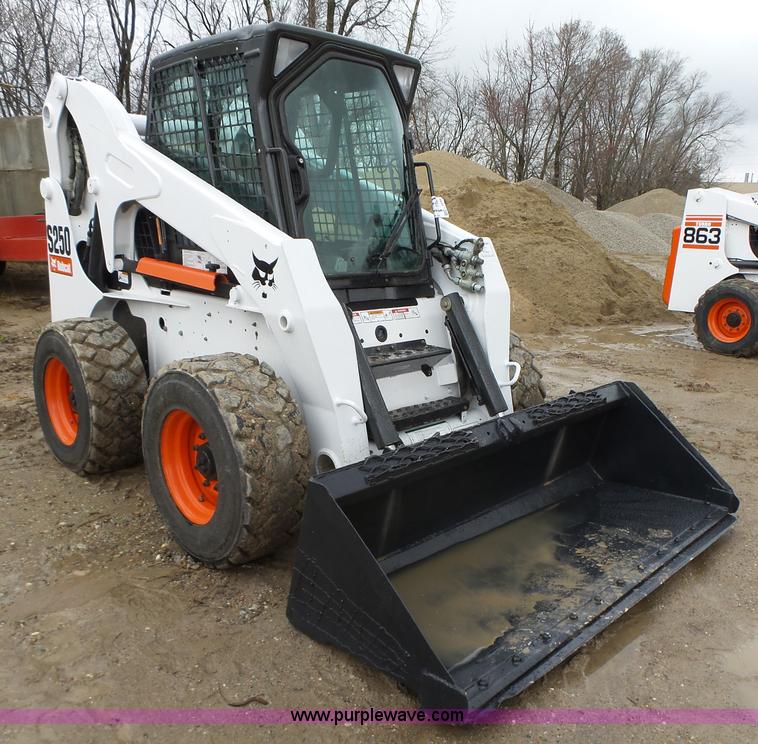 image for item L5595 2007 Bobcat S250 skid steer