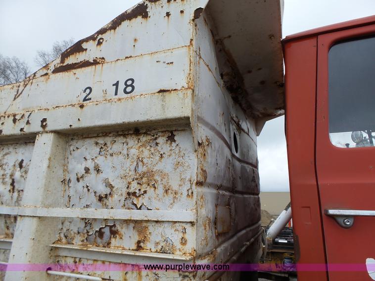 image for item L5600 1979 Ford 8000 dump truck