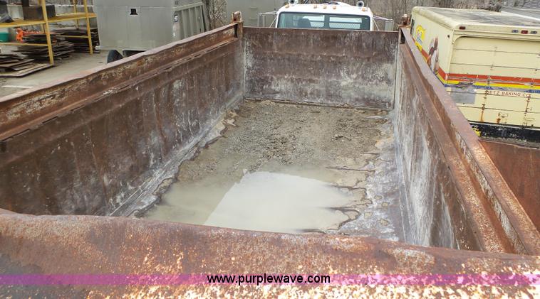 image for item L5600 1979 Ford 8000 dump truck