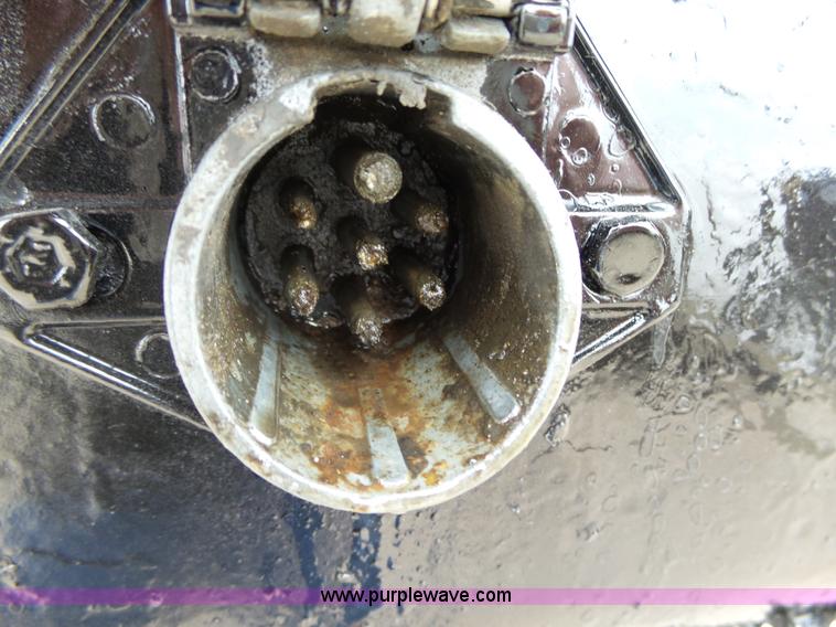 image for item L5625 1992 Fruehauf end dump trailer