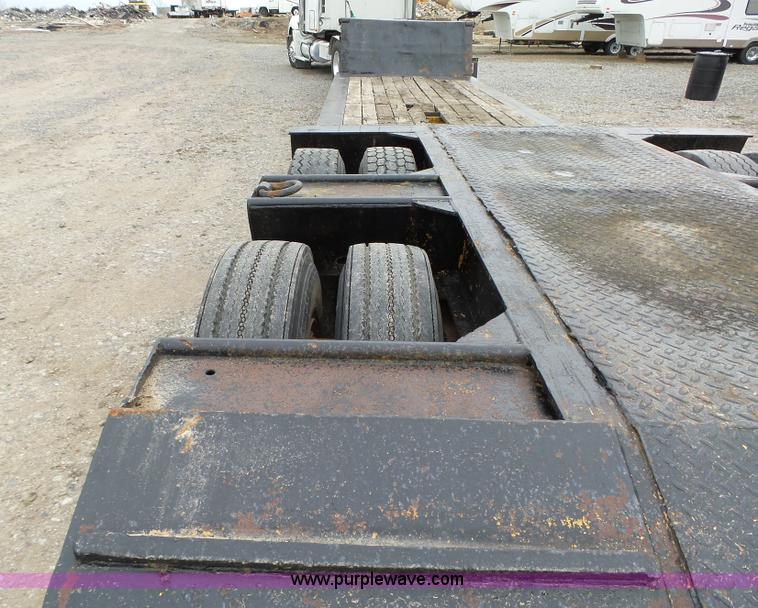image for item L5629 1974 Contract-mfg equipment trailer