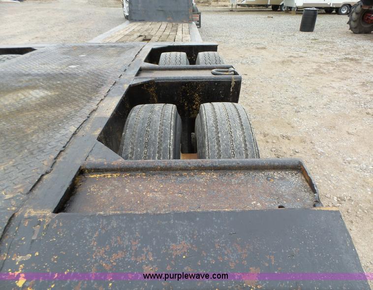 image for item L5629 1974 Contract-mfg equipment trailer