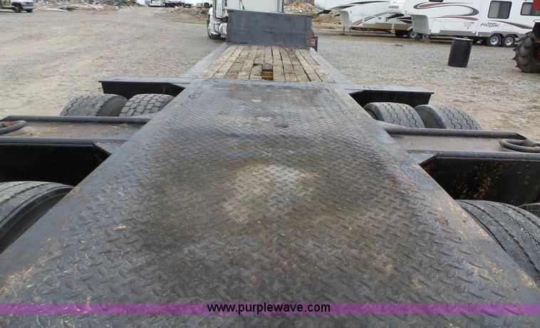 image for item L5629 1974 Contract-mfg equipment trailer