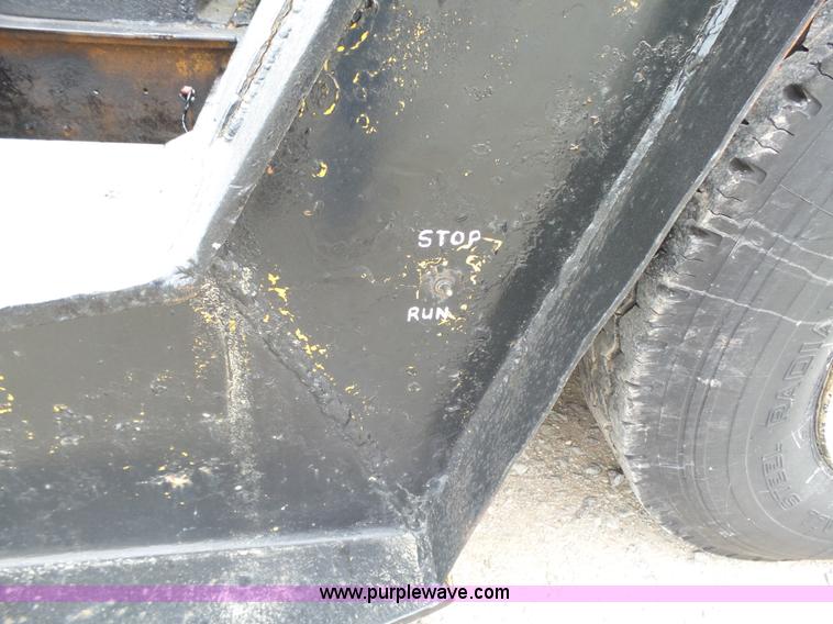 image for item L5629 1974 Contract-mfg equipment trailer