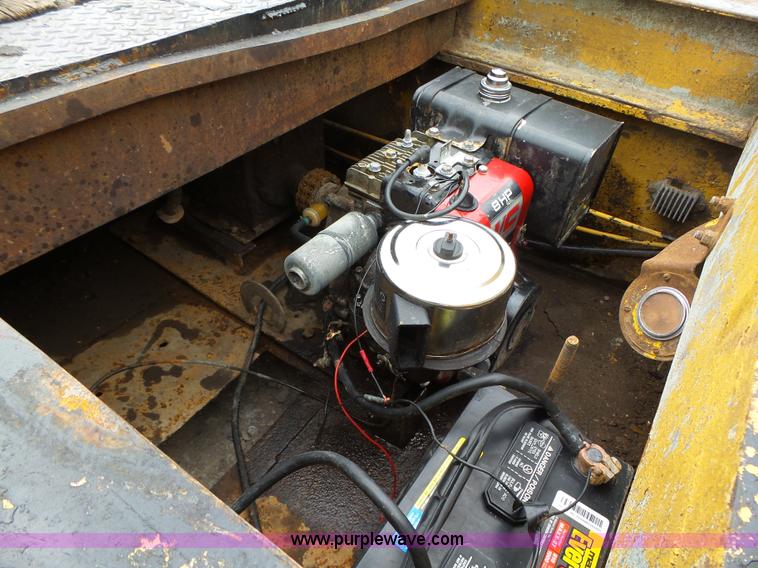 image for item L5629 1974 Contract-mfg equipment trailer