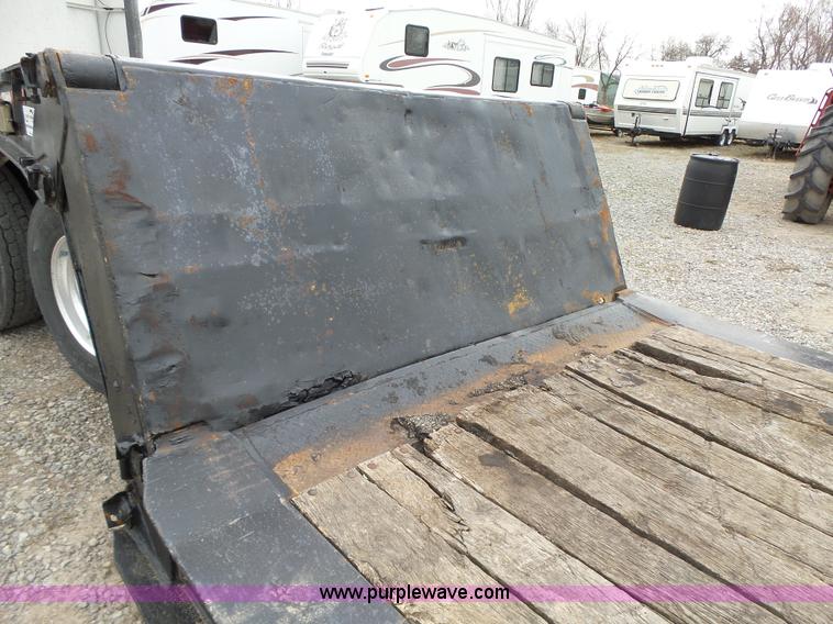 image for item L5629 1974 Contract-mfg equipment trailer
