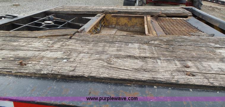 image for item L5629 1974 Contract-mfg equipment trailer