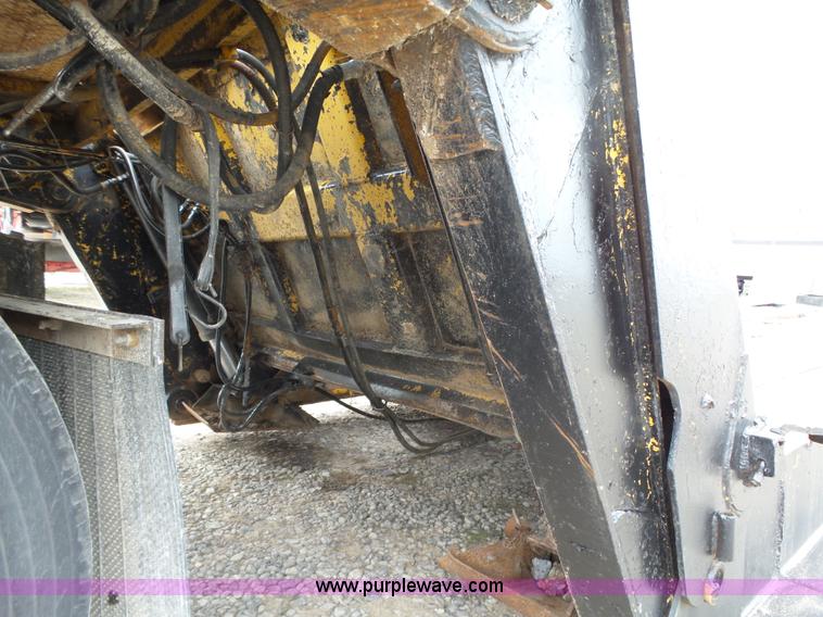 image for item L5629 1974 Contract-mfg equipment trailer