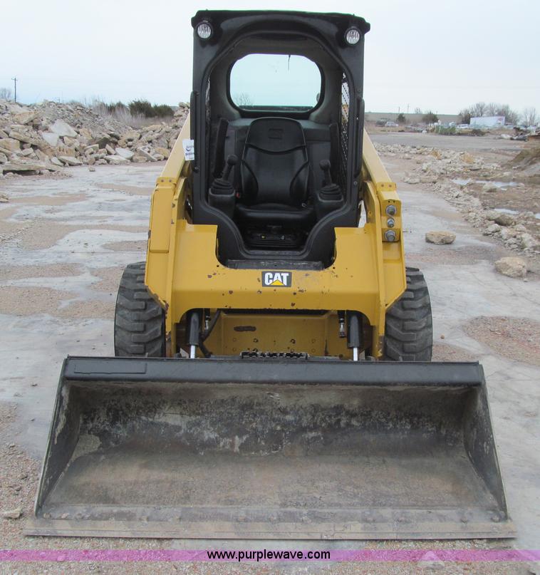 image for item L5633 2014 Caterpillar 236D skid steer