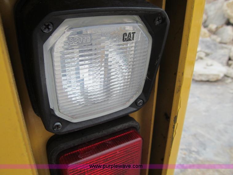 image for item L5633 2014 Caterpillar 236D skid steer