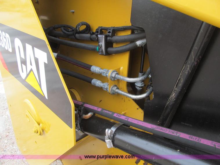 image for item L5633 2014 Caterpillar 236D skid steer
