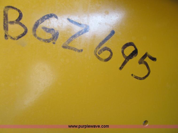 image for item L5633 2014 Caterpillar 236D skid steer