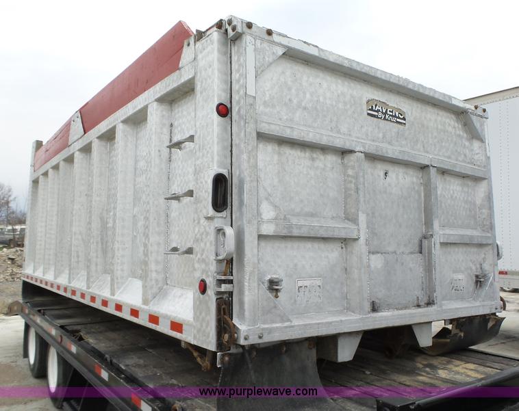 Ravens aluminum dump bed in Centerville, IA Item L5634 sold Purple Wave