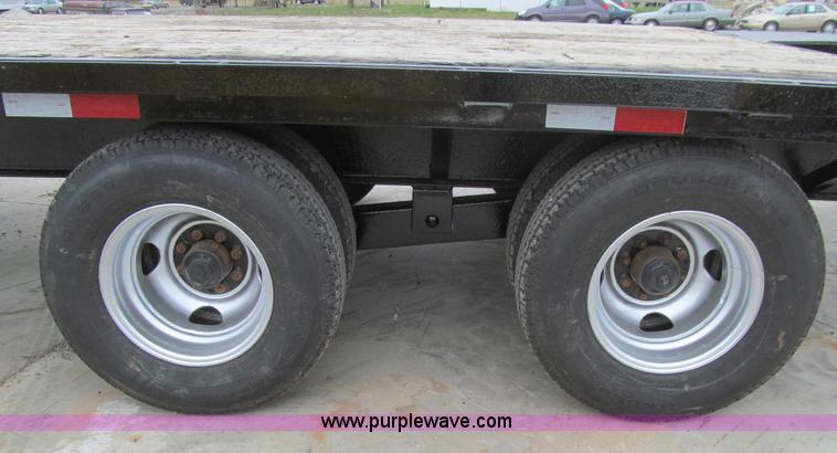 image for item L5635 2005 Trailerman equipment trailer