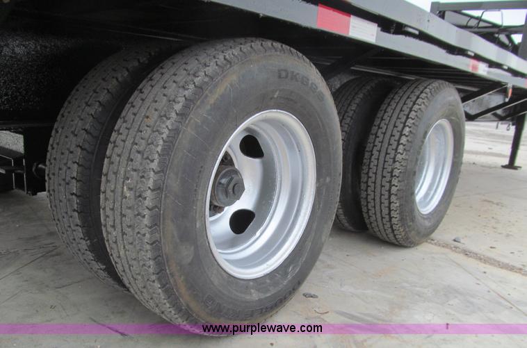 image for item L5635 2005 Trailerman equipment trailer