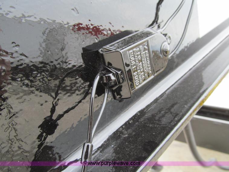 image for item L5635 2005 Trailerman equipment trailer