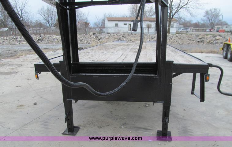 image for item L5635 2005 Trailerman equipment trailer