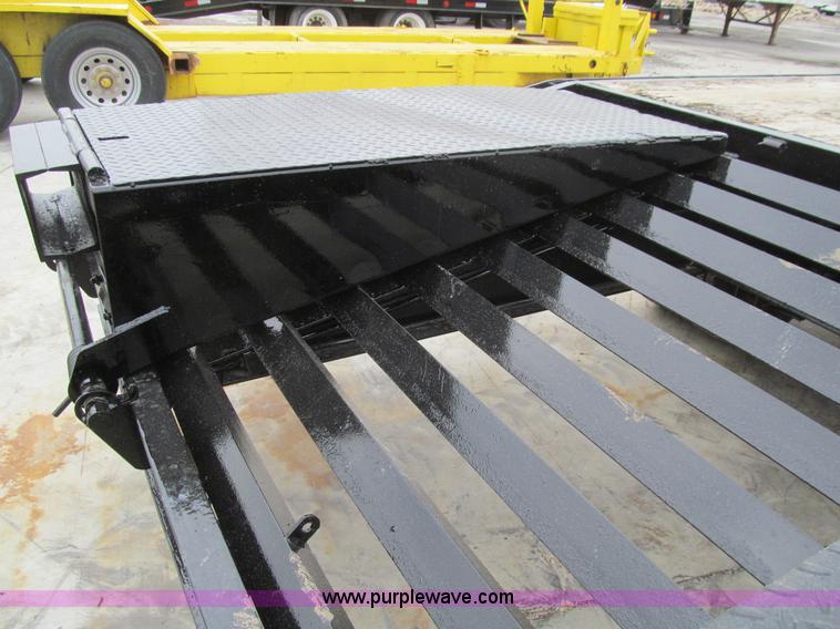 image for item L5635 2005 Trailerman equipment trailer