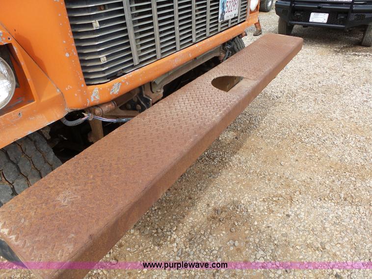 image for item L6276 1985 GMC J96 dump truck