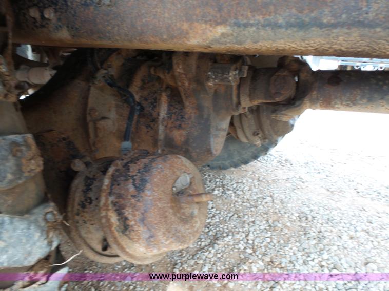 image for item L6276 1985 GMC J96 dump truck