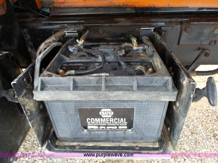 image for item L6276 1985 GMC J96 dump truck