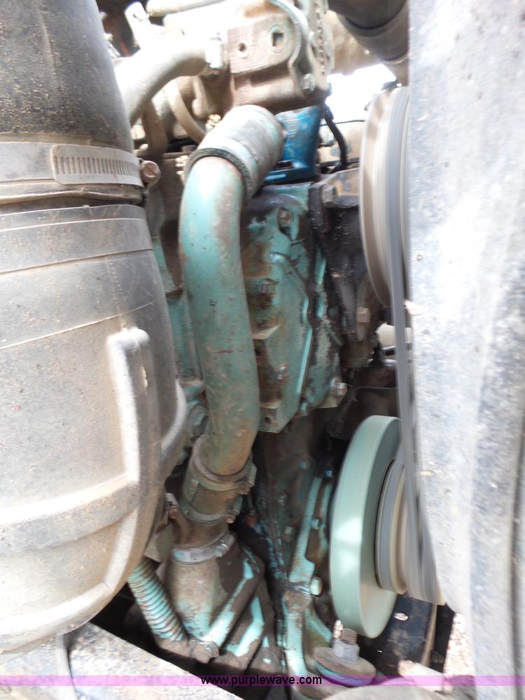 image for item L6276 1985 GMC J96 dump truck