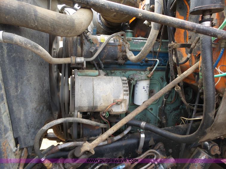 image for item L6276 1985 GMC J96 dump truck