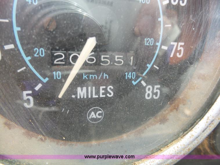 image for item L6276 1985 GMC J96 dump truck