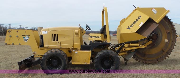 image for item L6278 2006 Vermeer RT1250 rock saw