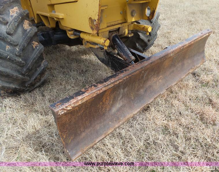 image for item L6278 2006 Vermeer RT1250 rock saw